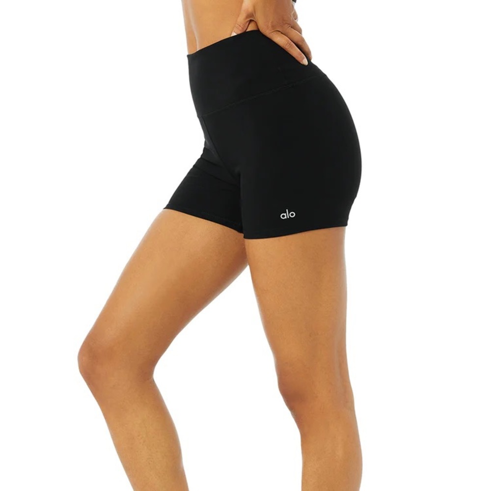 ⭐️NWT⭐️ Vapor High-Waist Fierce Short